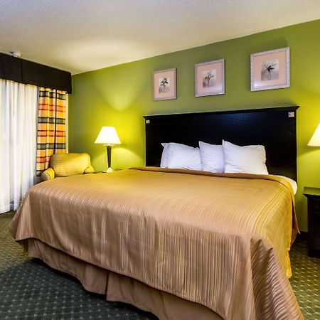 Quality Inn & Suites Moline - Quad Cities Экстерьер фото