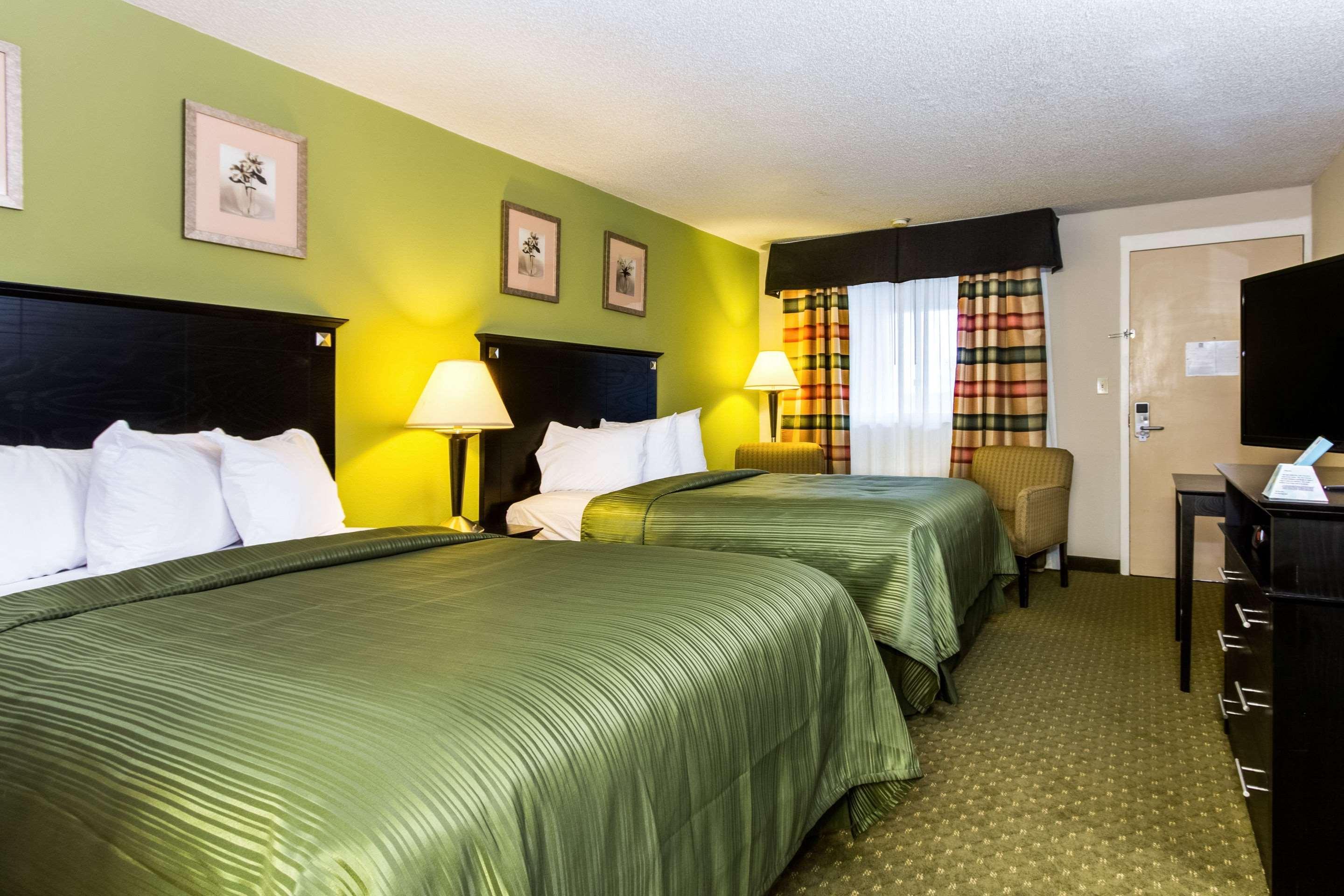Quality Inn & Suites Moline - Quad Cities Экстерьер фото